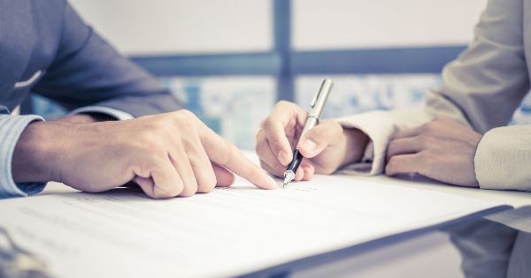 這款美元保單明年變便宜了 現階段想入手先等等? - 今周刊